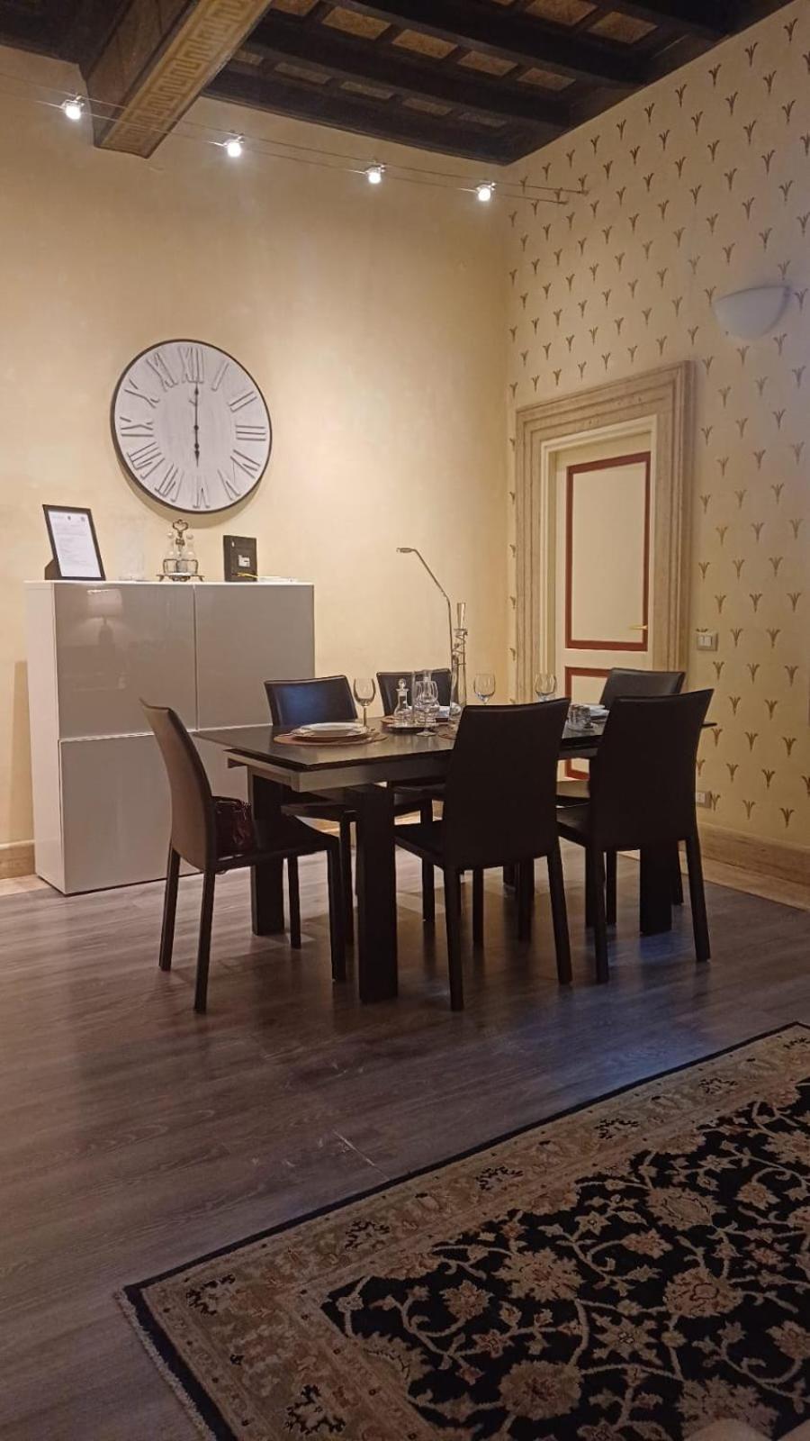 Nsm 71viadelcorso Con Terrazzo Apartment Rome