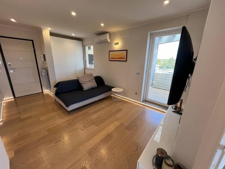 Apartamento Attico Panoramico Whitecate Roma