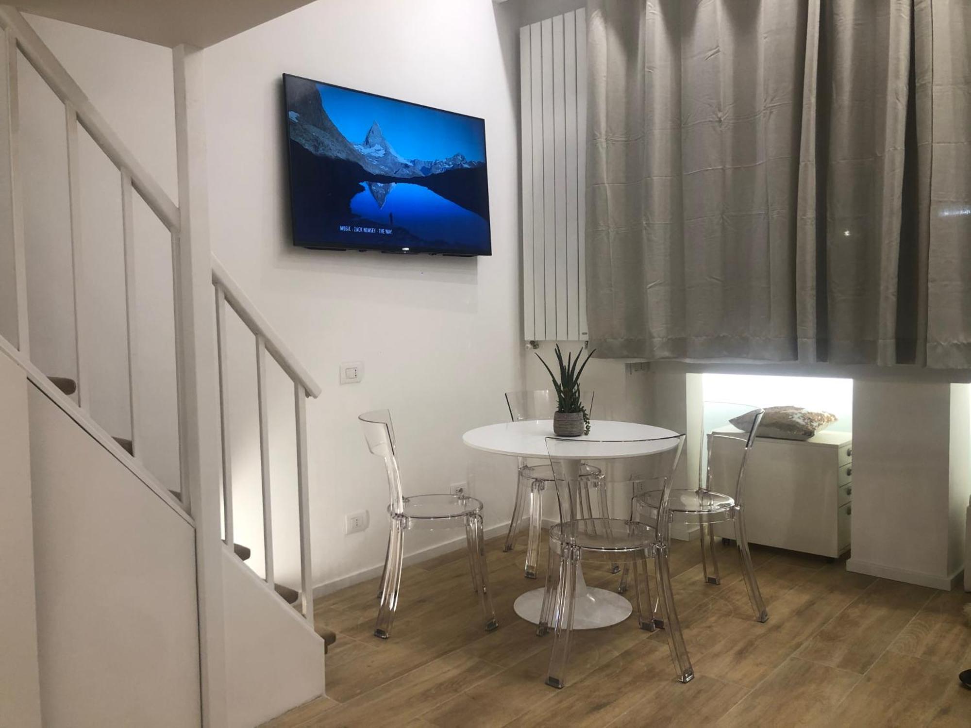 Modern Mini Loft * Rom