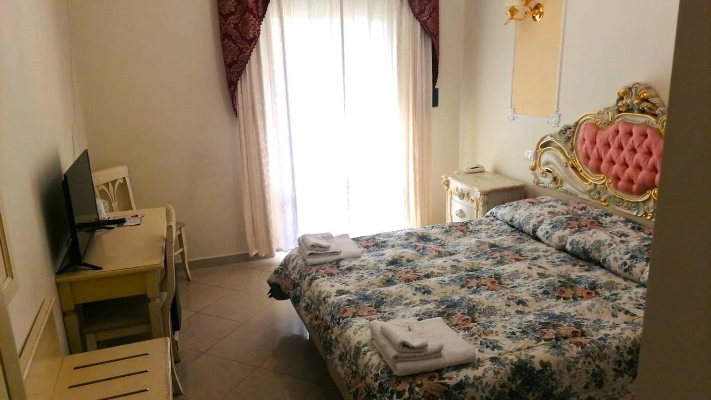 Colosseo Imperial 3* Rome