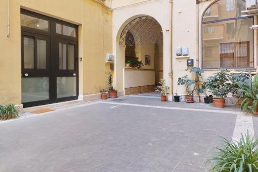 Monti Piano Terra Particolare Roma