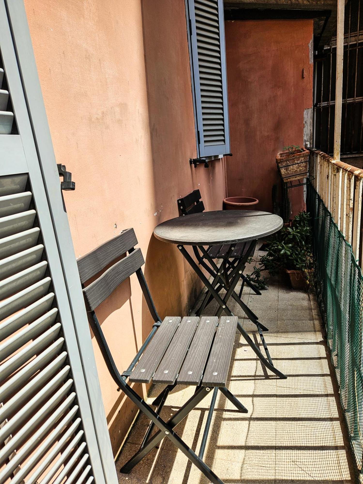 Titus House Nelle Vicinanze Del Colosseo Rome