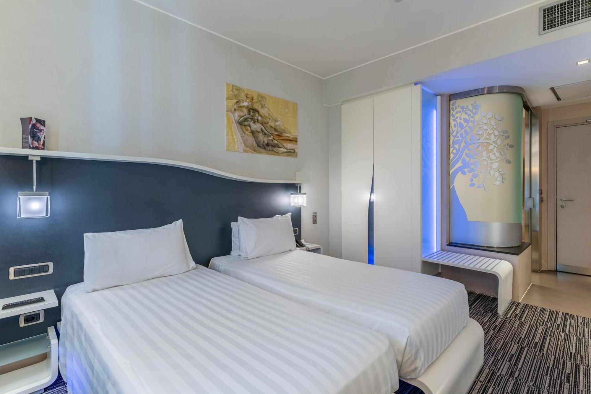 Western Premier Royal Santina Hotel 4*
