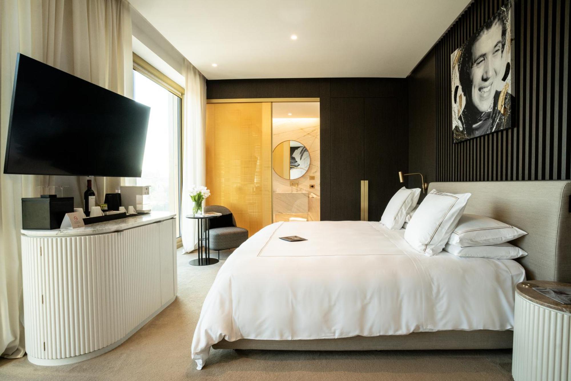 The First Musica - Preferred & Hotel