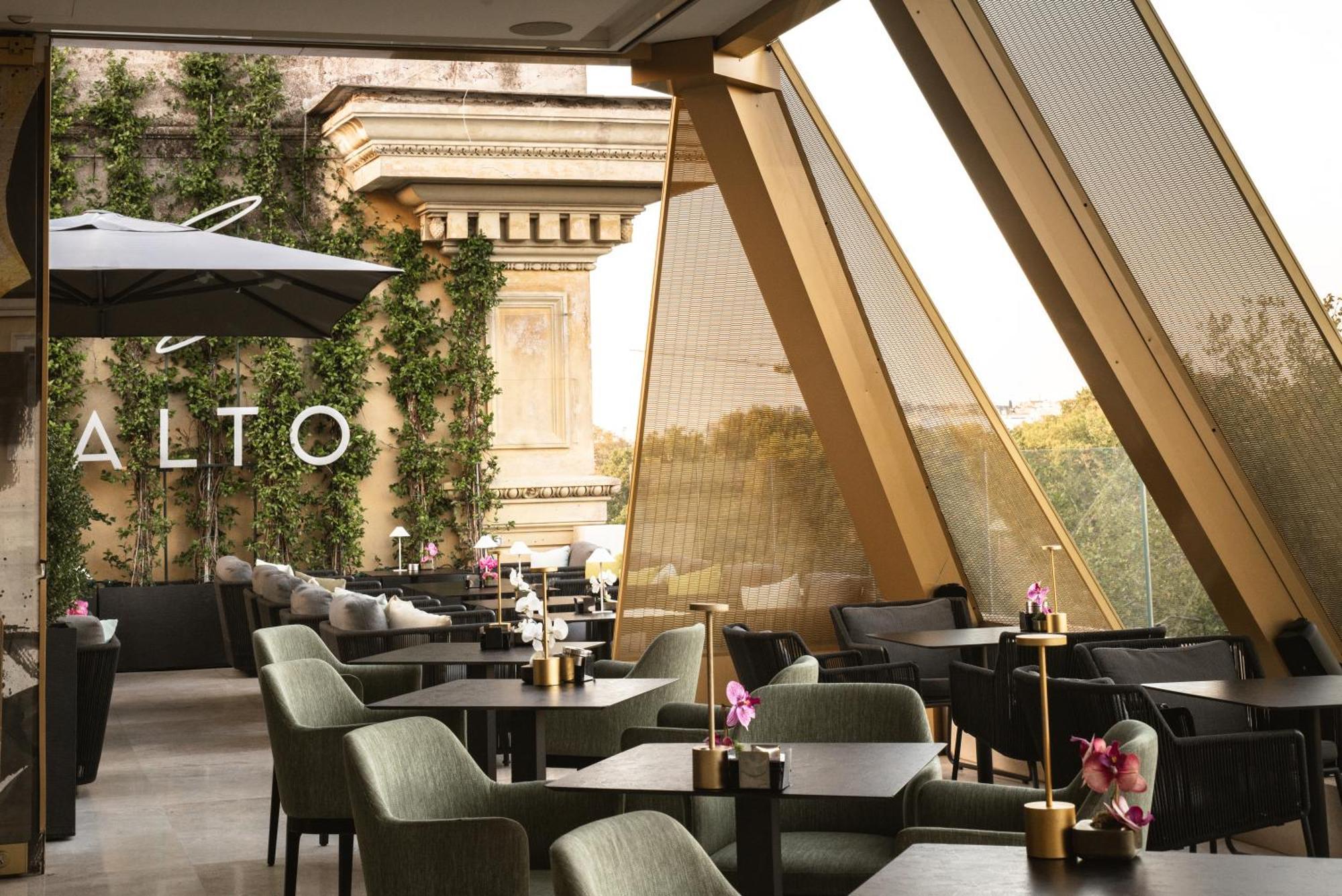 Hotel The First Musica - Preferred & 5*