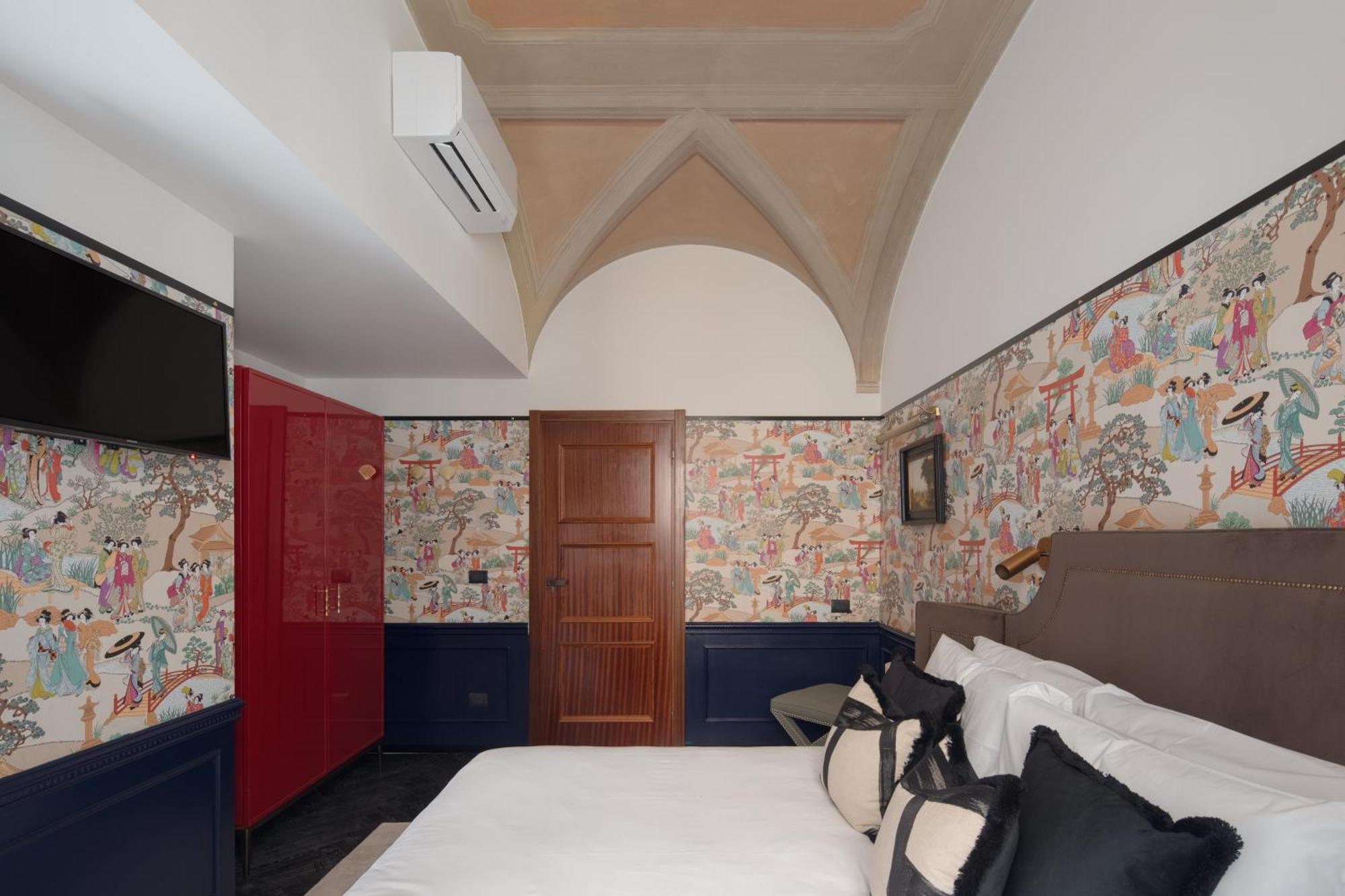 The Couper Condotti Hotell *