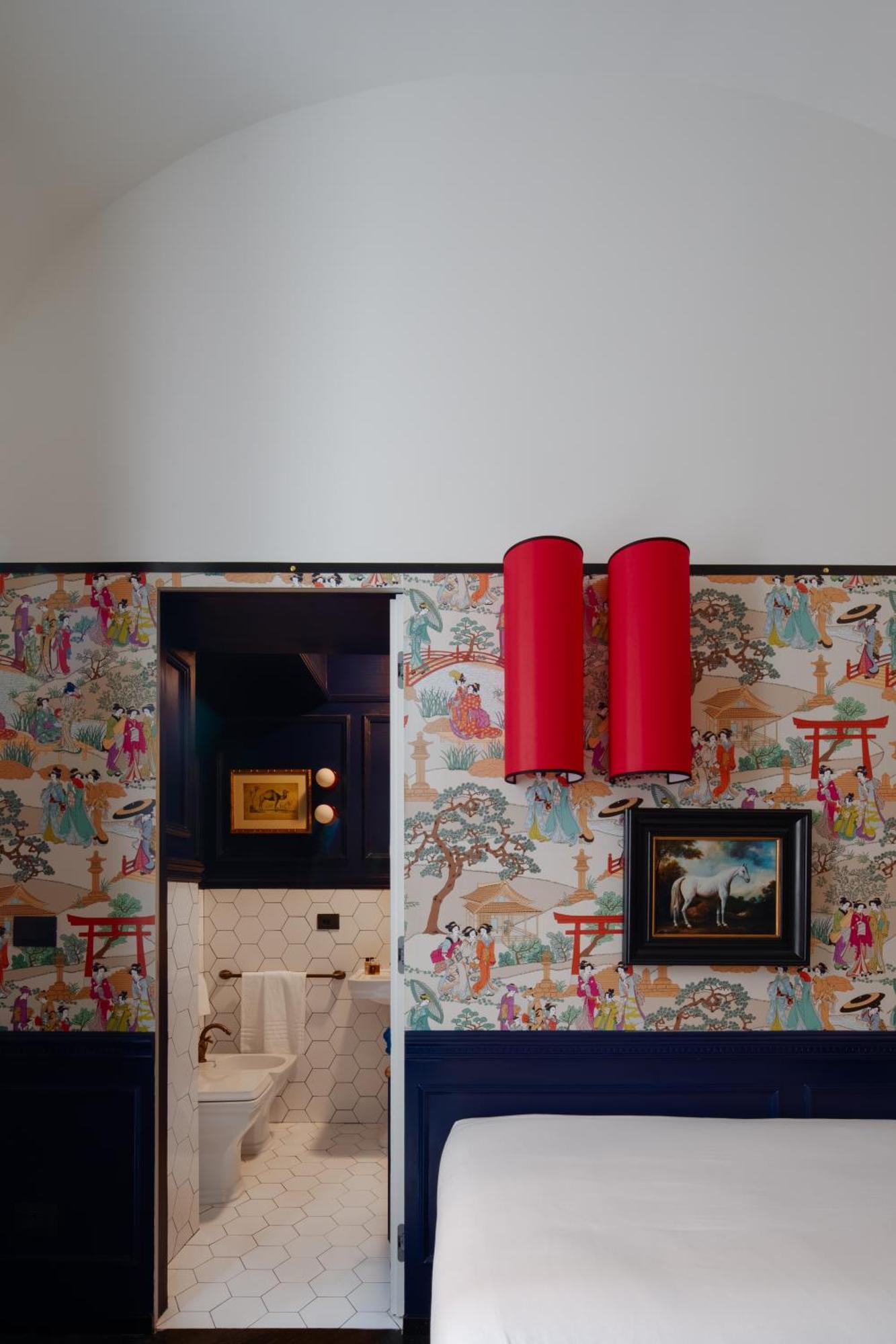 The Couper Condotti Hotell *