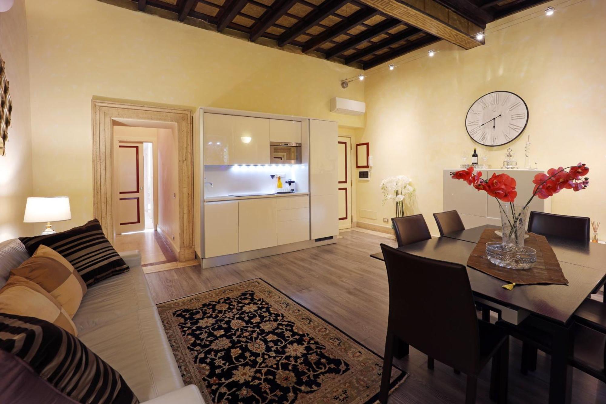Nsm 71viadelcorso Con Terrazzo Apartment