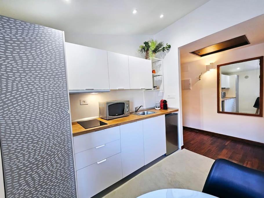 Apartamento Gabri 19 - Elegant Escape In Piazzale Flaminio
