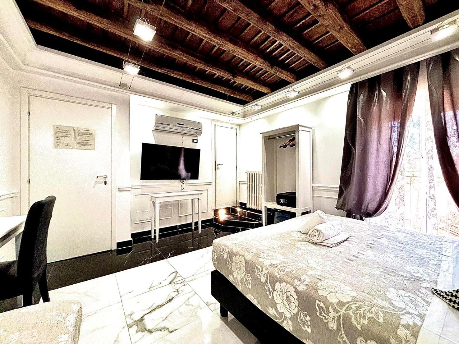 Relais Parlamento Pensión Roma