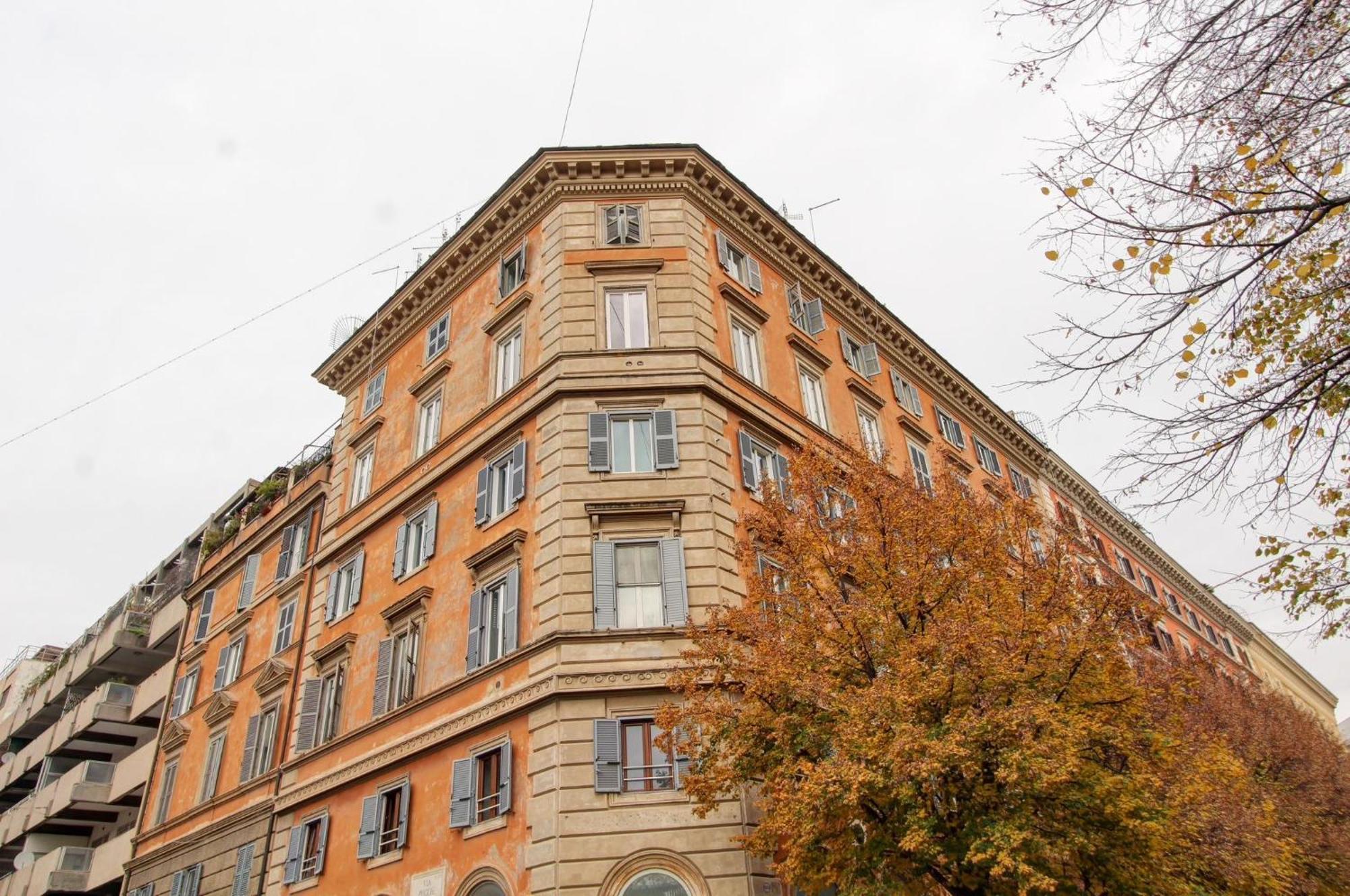 Boncompagni79 Elegant And Spacious In The Center Borghese Roma