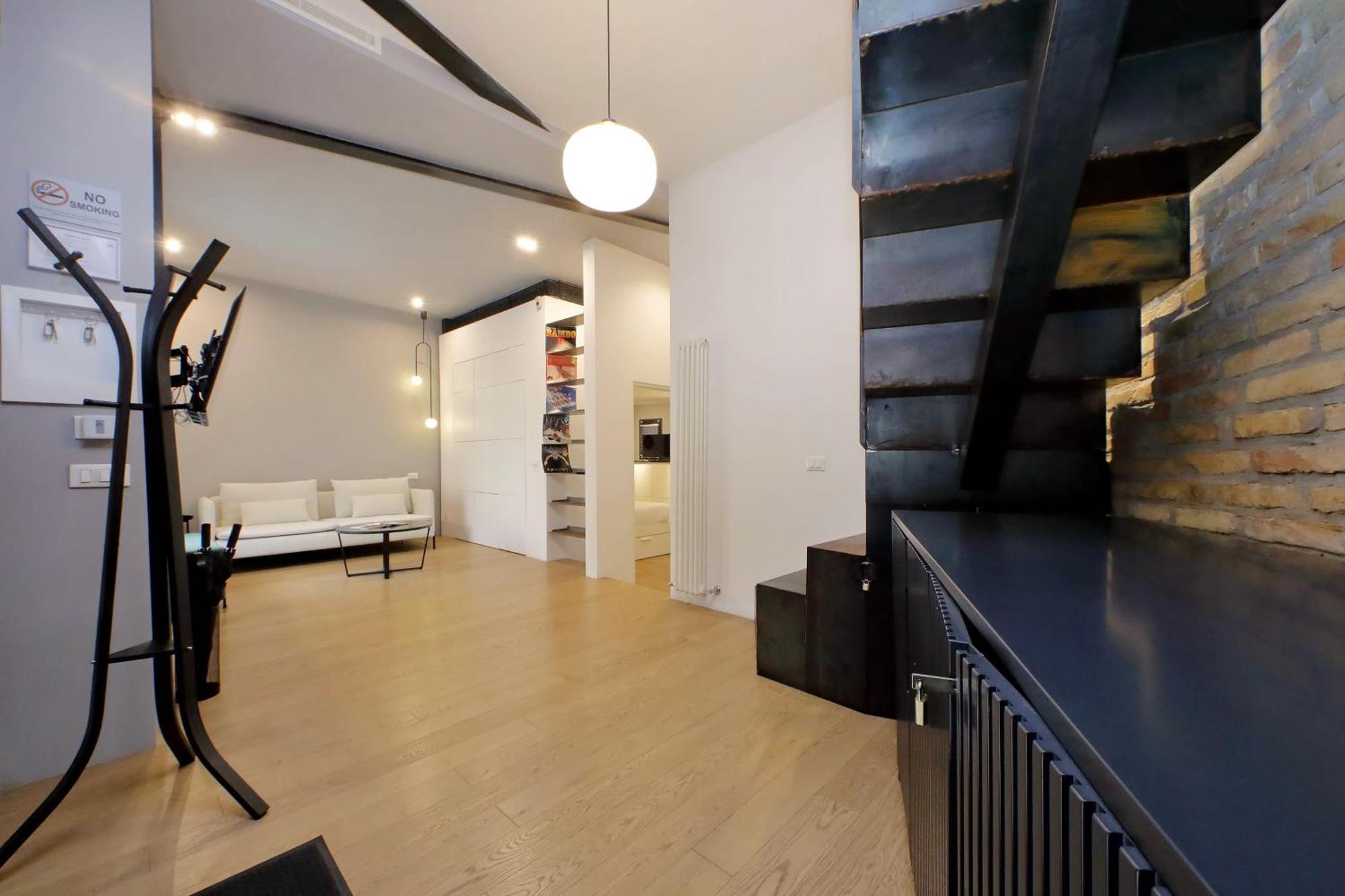 Appartamento Homely Loft Beltrami 500 Mt From Piramide Roma