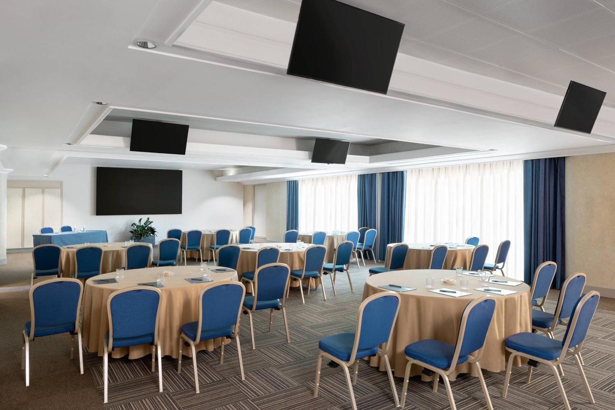 Courtyard By Marriott Park 4* Roma