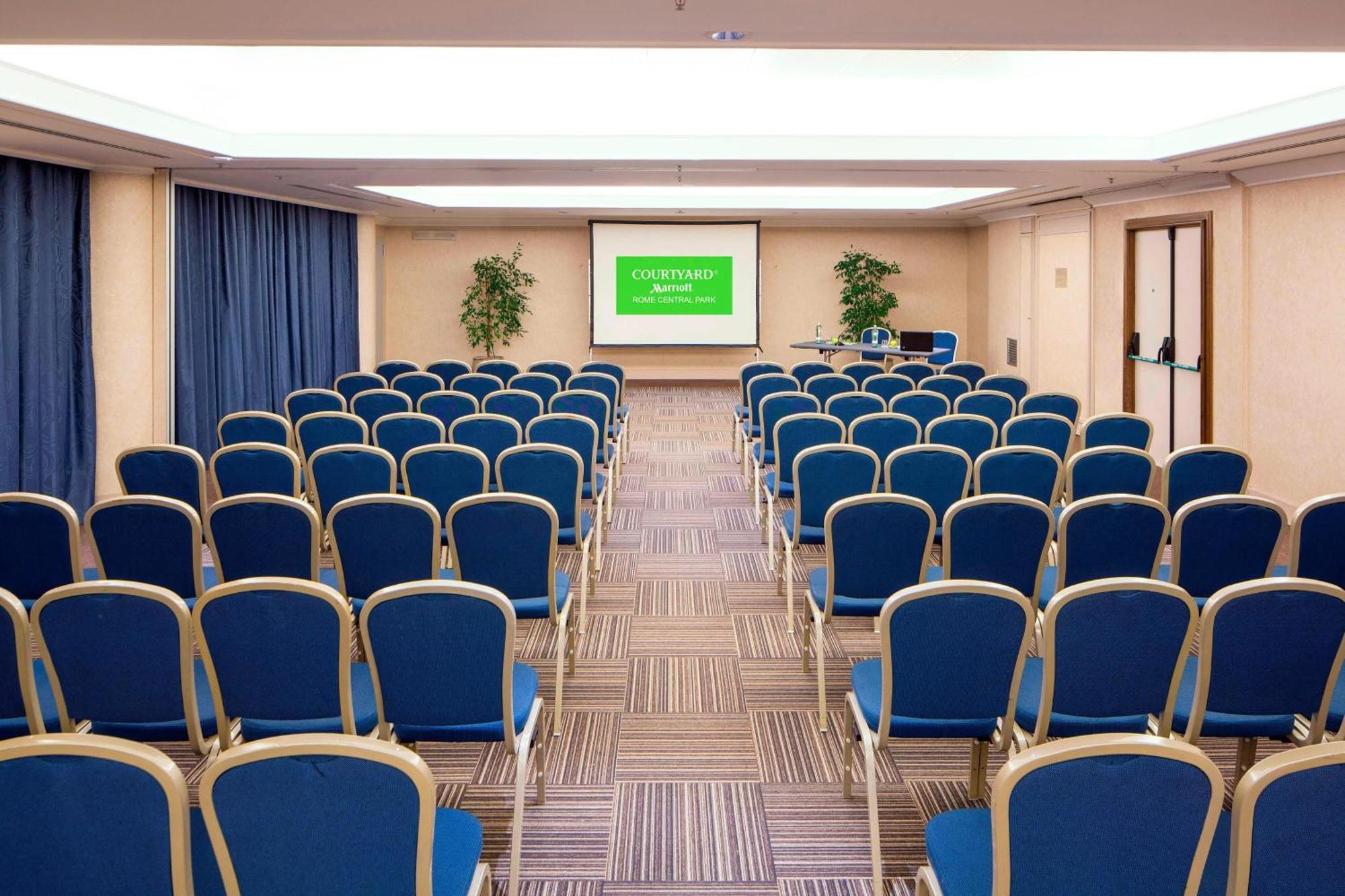 Courtyard By Marriott Park 4* Roma