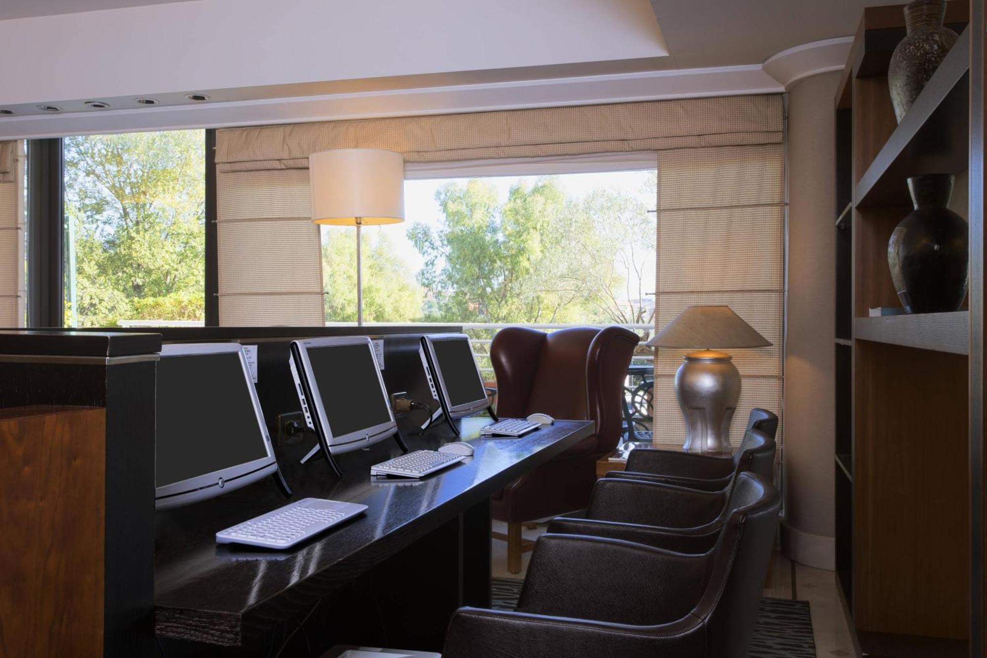 Courtyard By Marriott Park 4* Roma