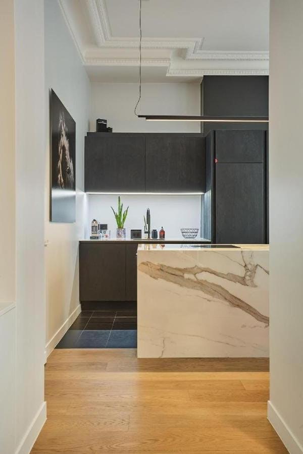 Saffron Rainbow Apartment