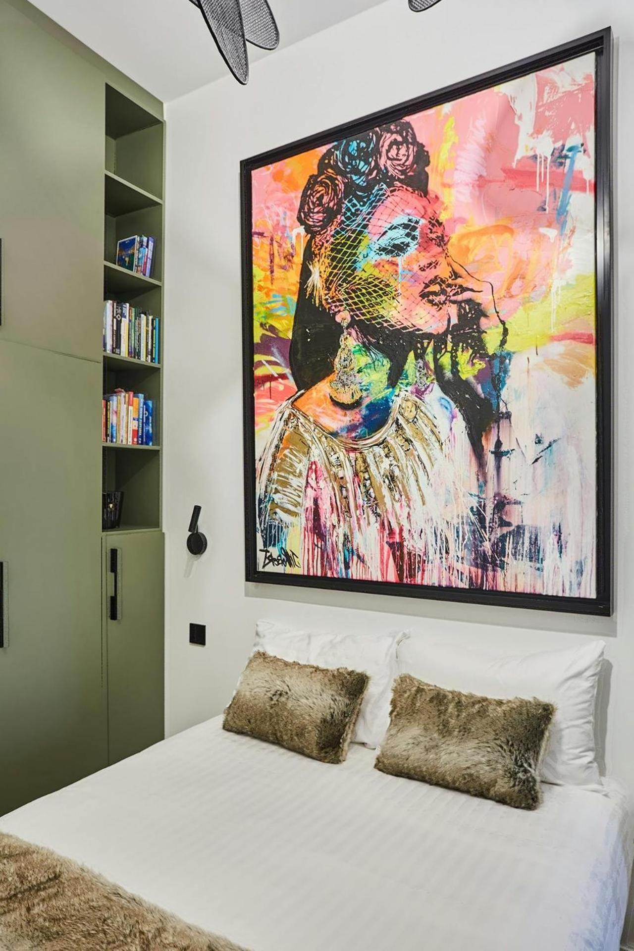 Apartment Saffron Rainbow Rome