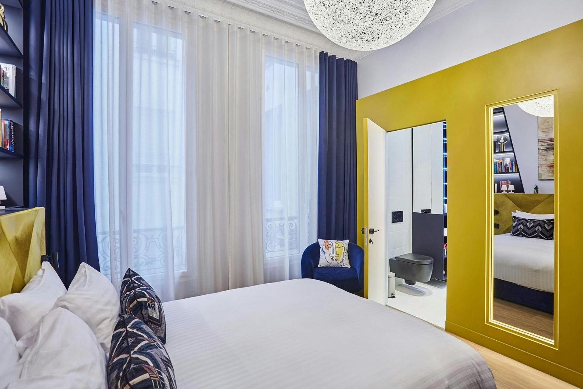 Apartment Saffron Rainbow Rome