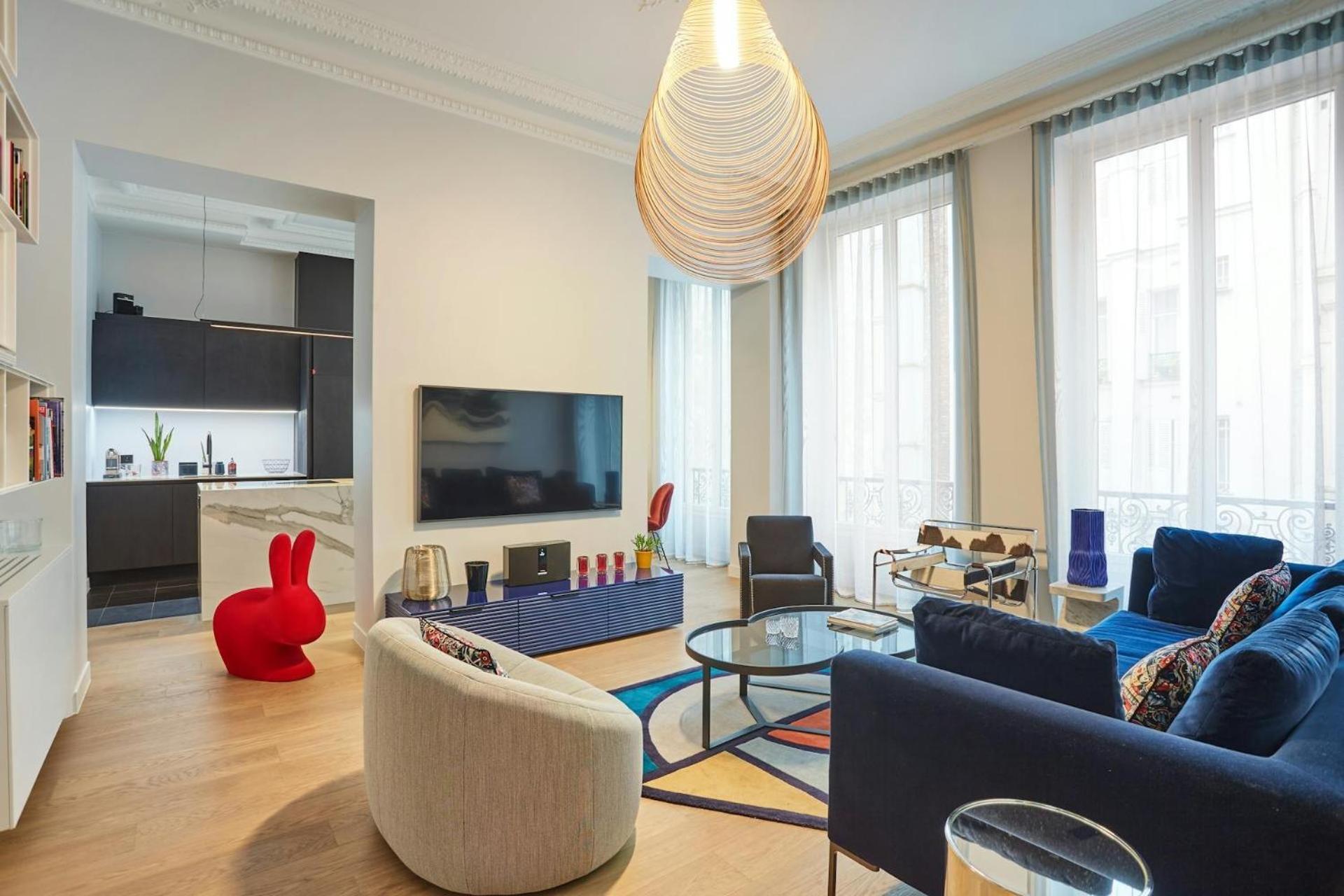 Saffron Rainbow Apartment