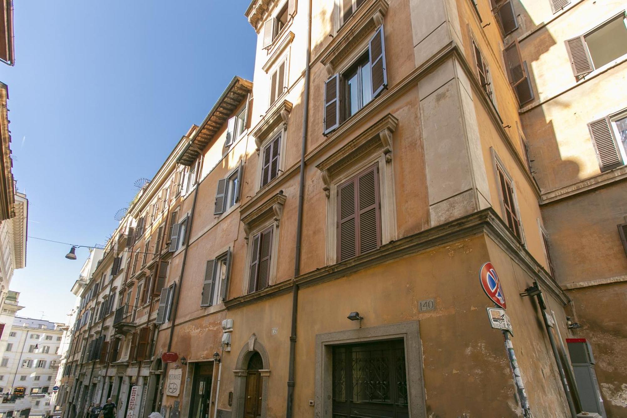 Trevi Little Palace #3 * Roma