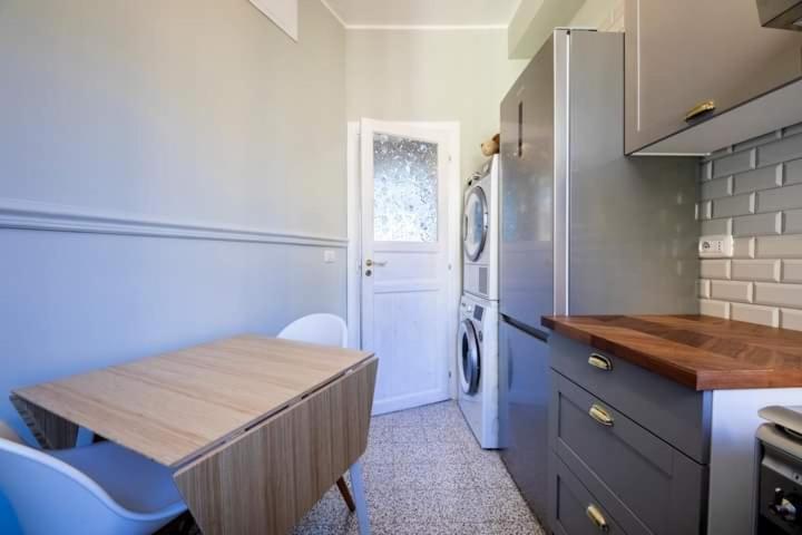 Realty Company Vittoria *