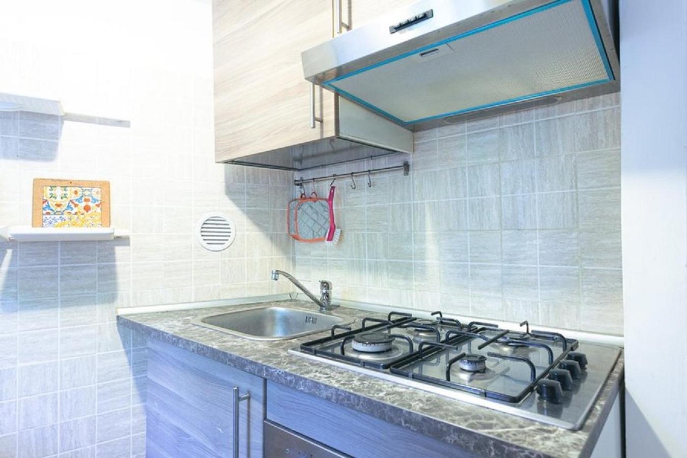Vatican 1-2 Apartment *