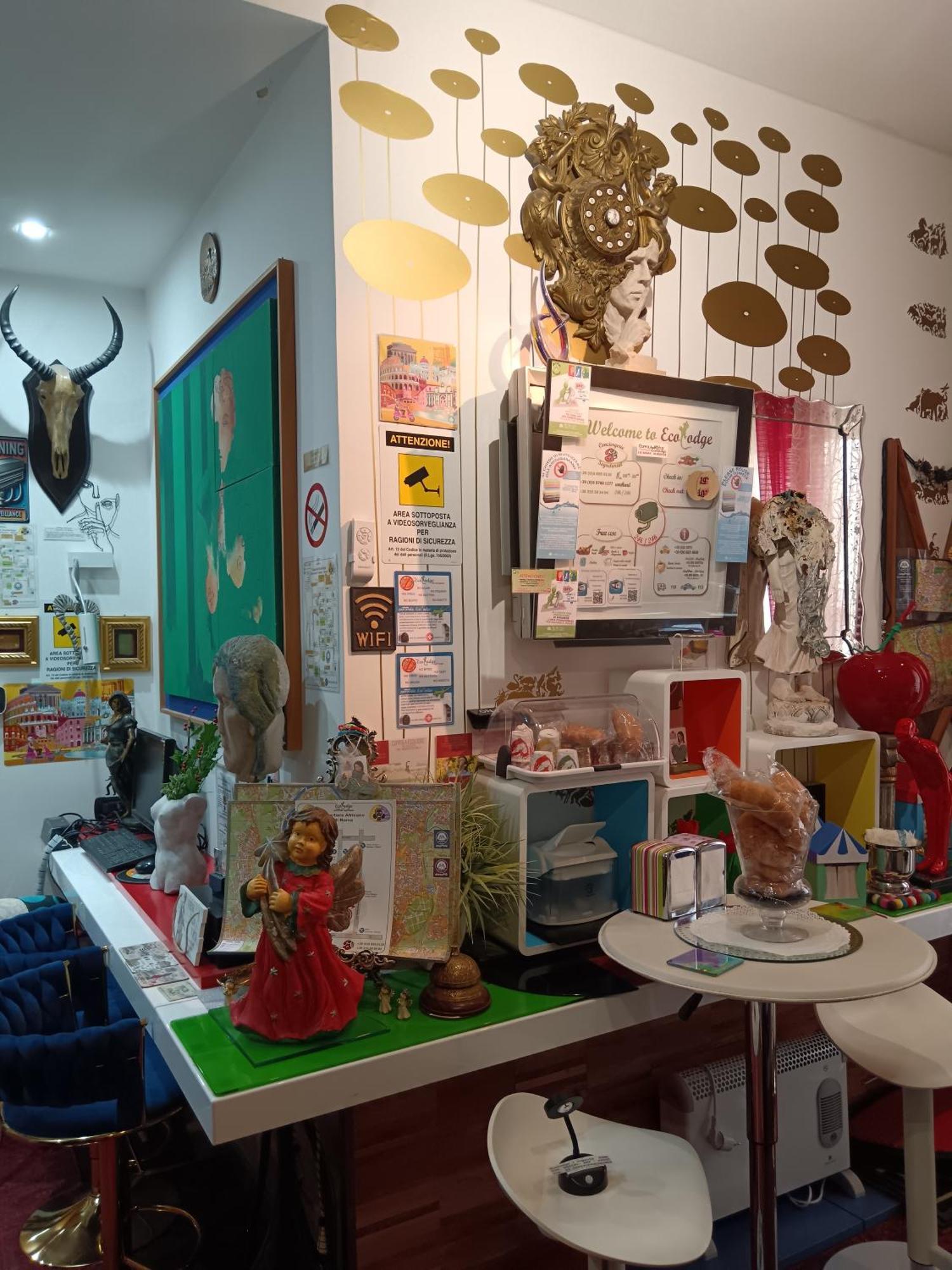 Ecohouse & Bioveg Cafe Gjestgiverier
