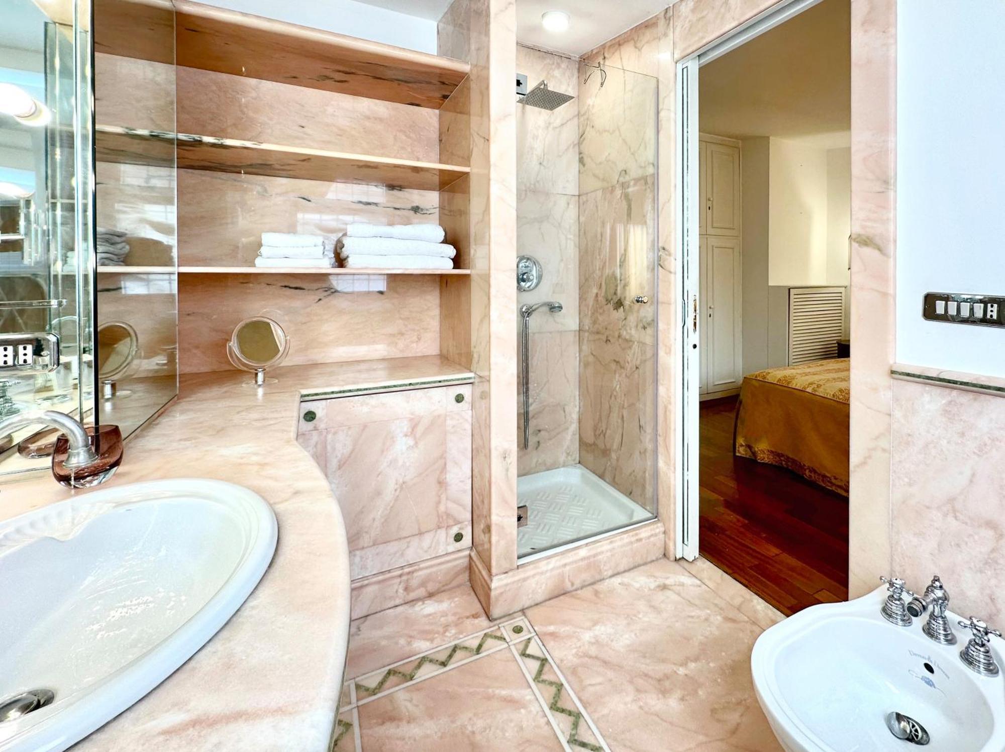 Stupendo Attico Perfetto Per 5 Ospiti * Roma