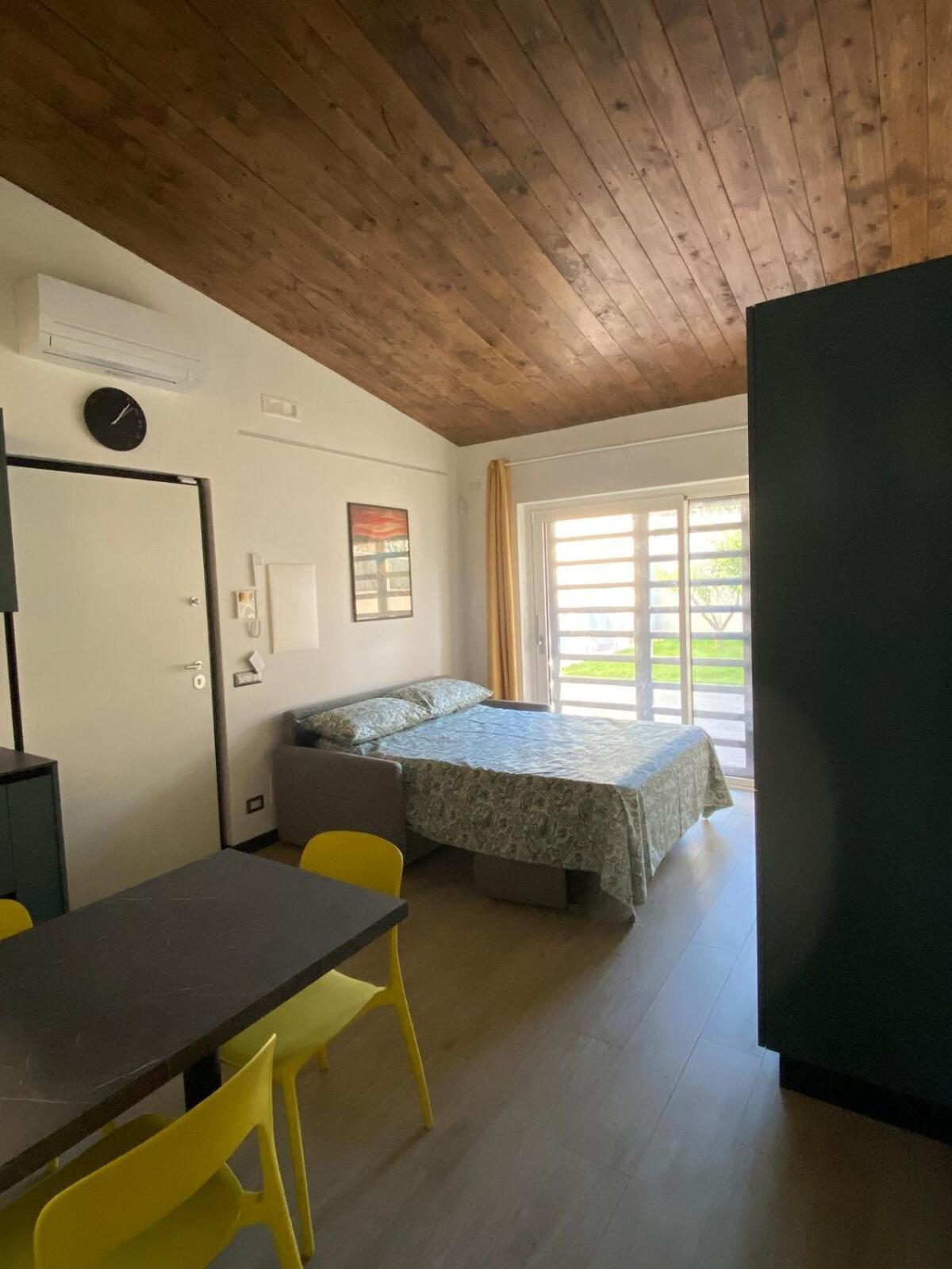 Villa Villino Ancillotto With Garden And Parking Motorcycle Space Roma