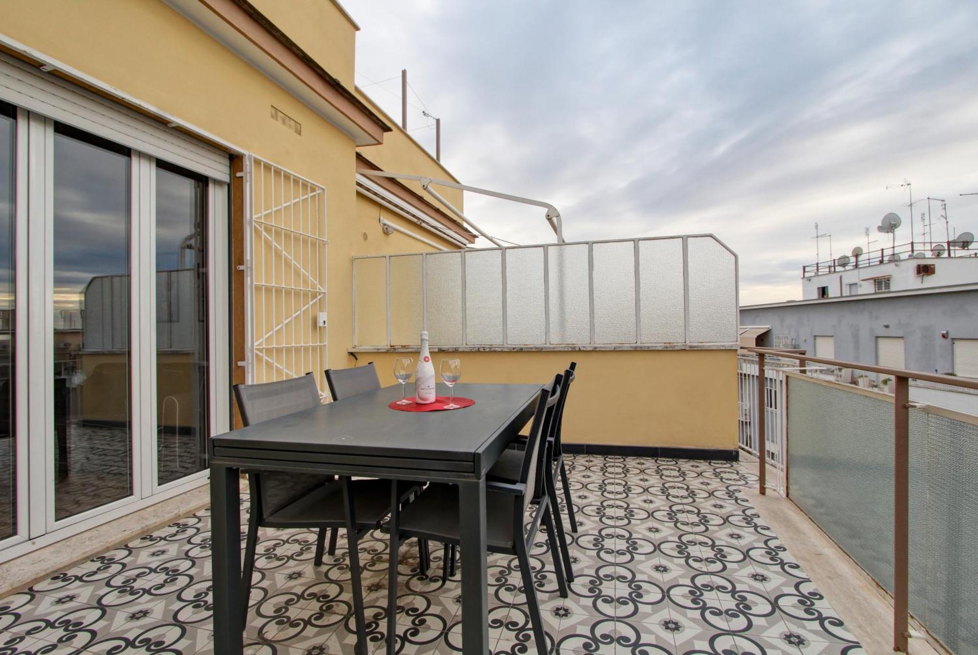 Design Monteverde Flat * Roma