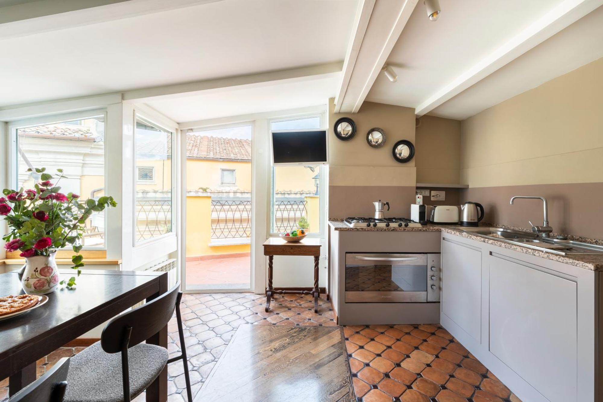 Trevi Charming Penthouse Apartment