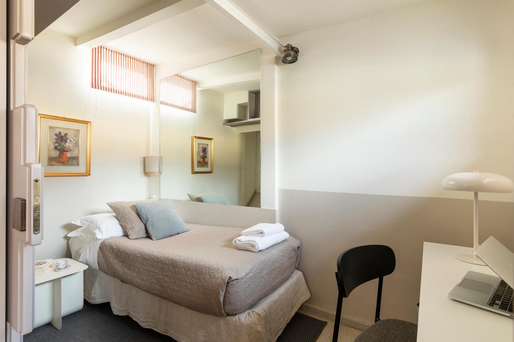 Trevi Charming Penthouse Apartment Rom