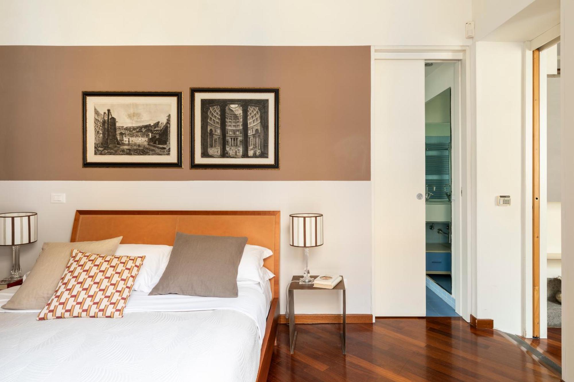 Trevi Charming Penthouse