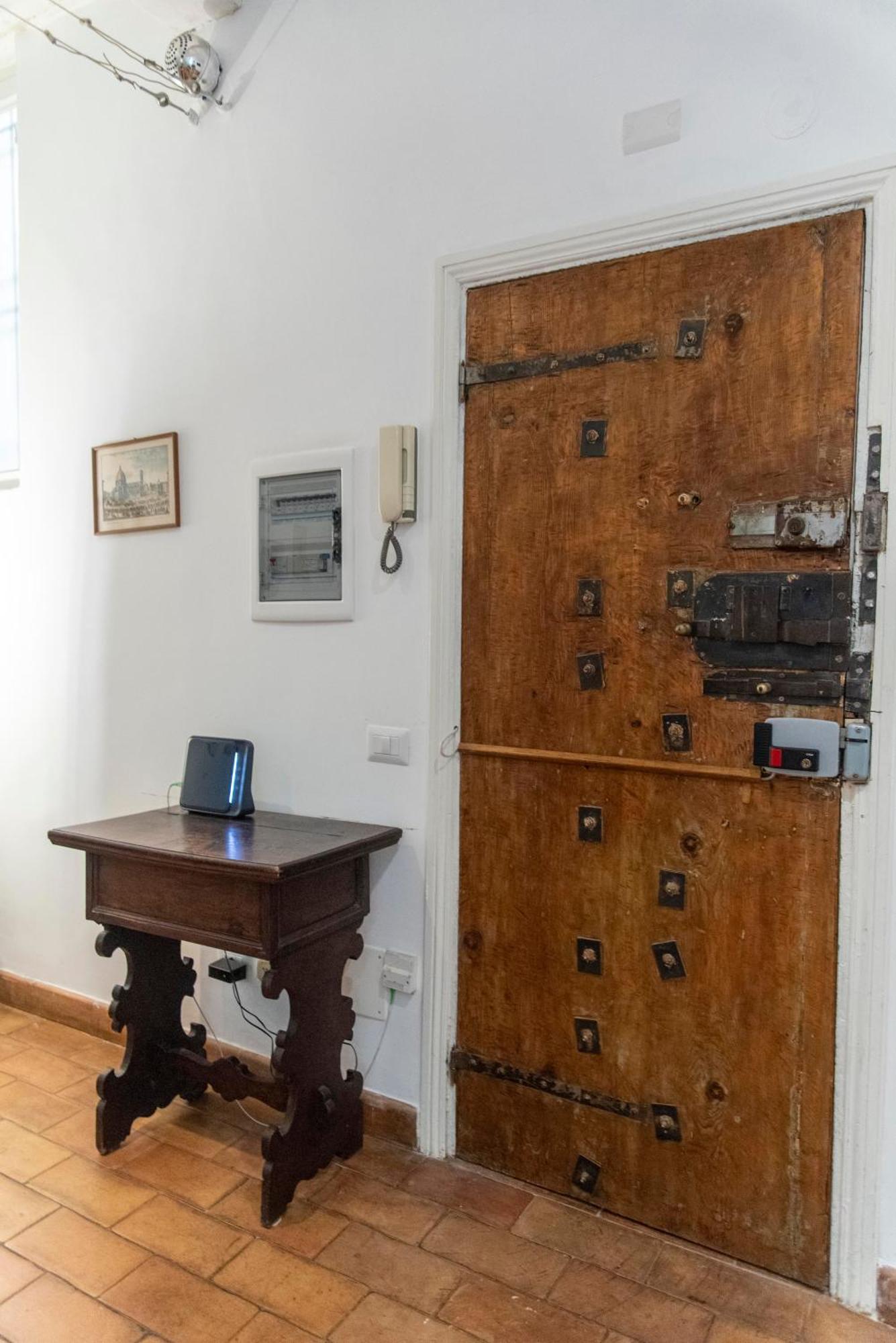 Monti Bespoke Apartment Rome