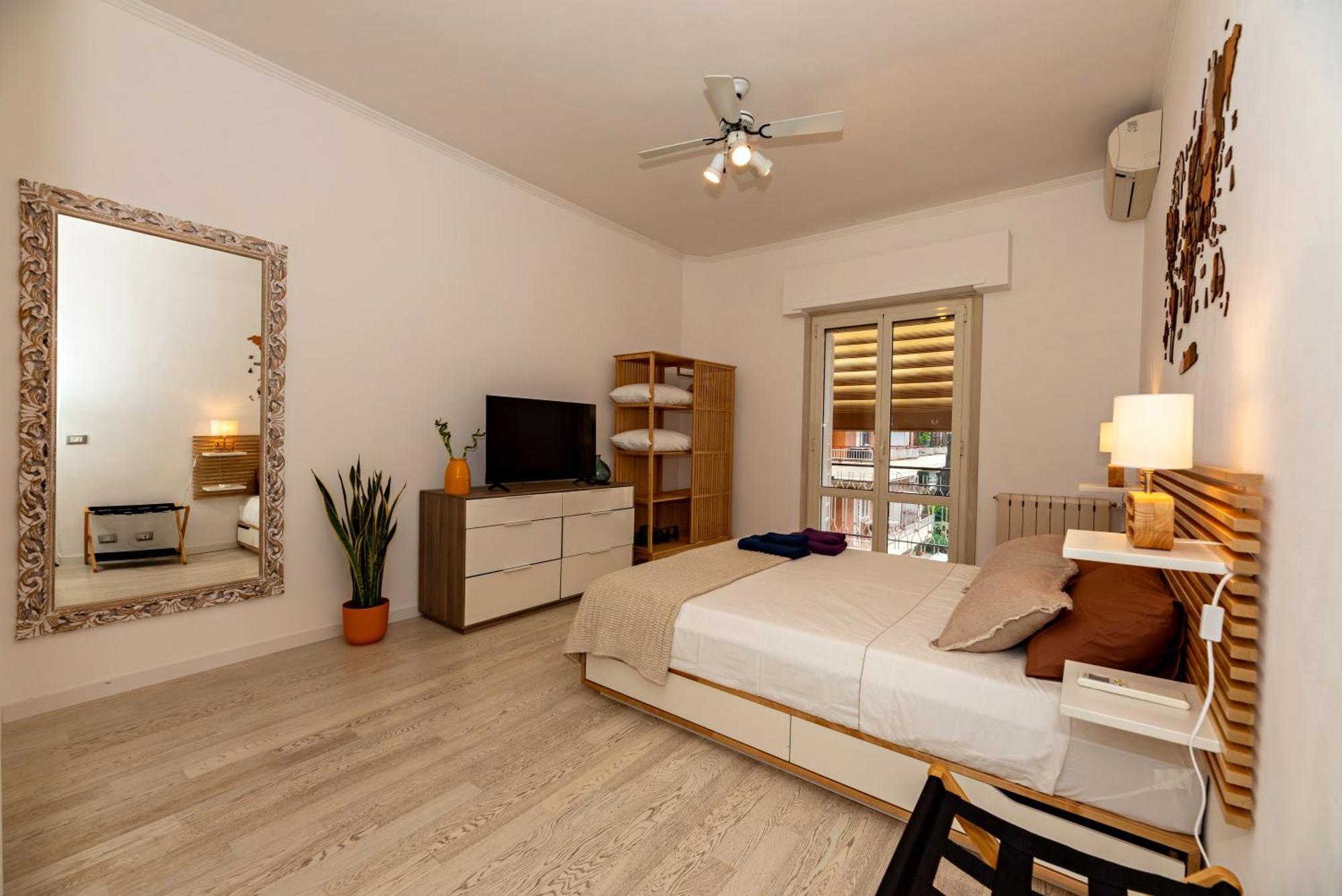 Wood - Battistini * Rom