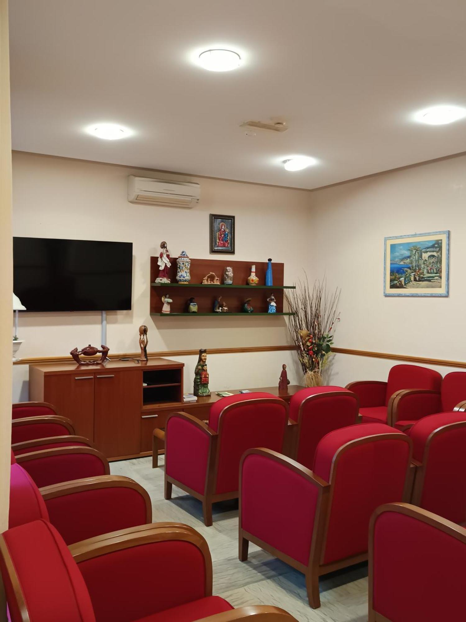 Gjestgiverier Casa Per Ferie Mater Ecclesiae Delle Suore Teatine Roma
