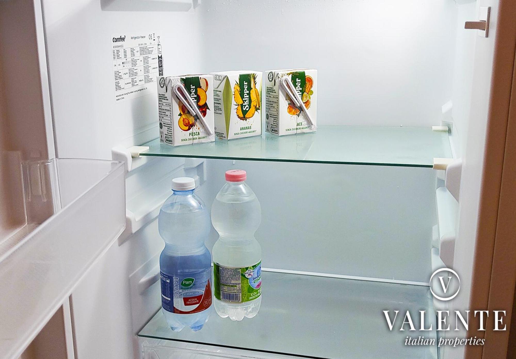 Piramide - 20min Walking From Colosseum - 1min From Metro Station - Valente Italian Appartamento *