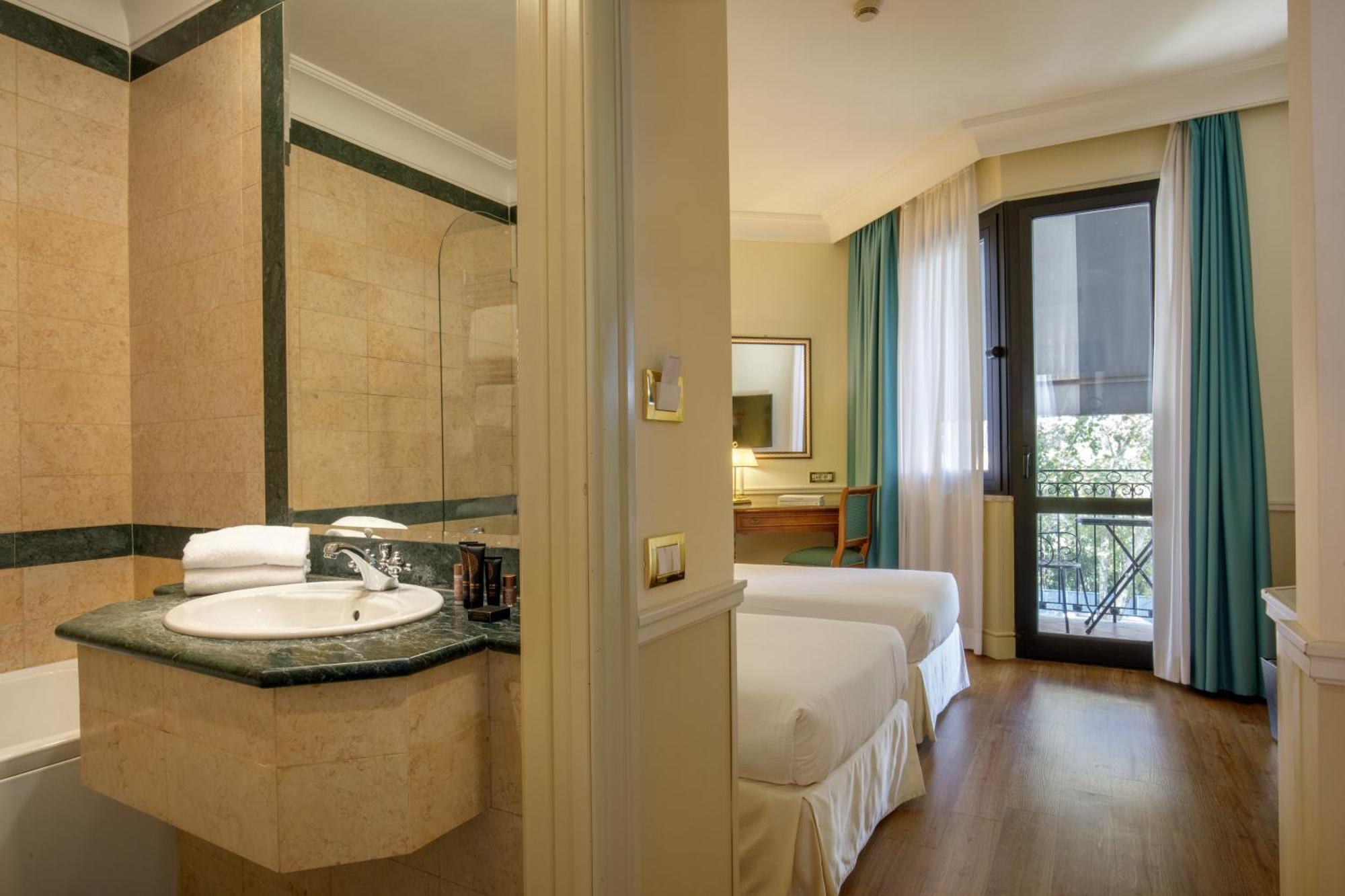 Hotell Donna Laura Palace By Omnia 4*