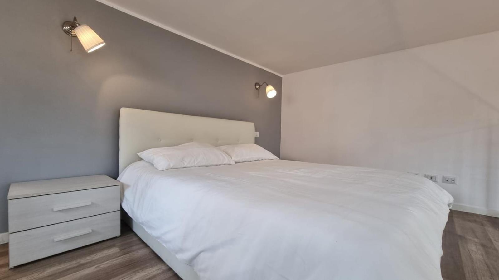 Il Rifugio Moderno Next To Metro Anagnina, Free Parking And Wifi *