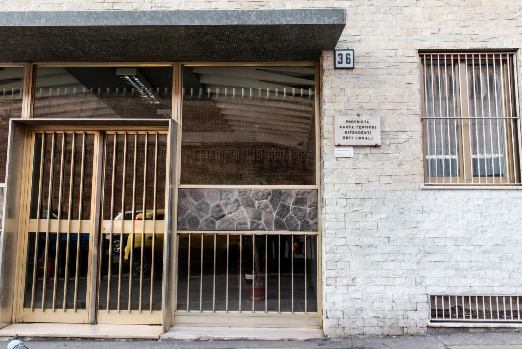 Appartamento Luminoso E Ampio Laterani36 Roma