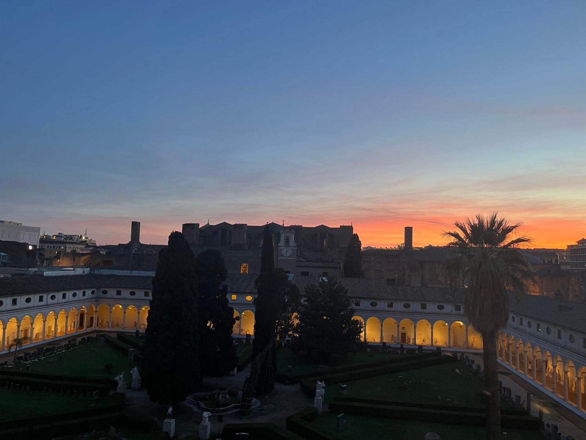 Affittacamere X2 Con Splendida Vista Sulle Terme Di Diocleziano E Sul Chiostro Di Michelangelo Roma