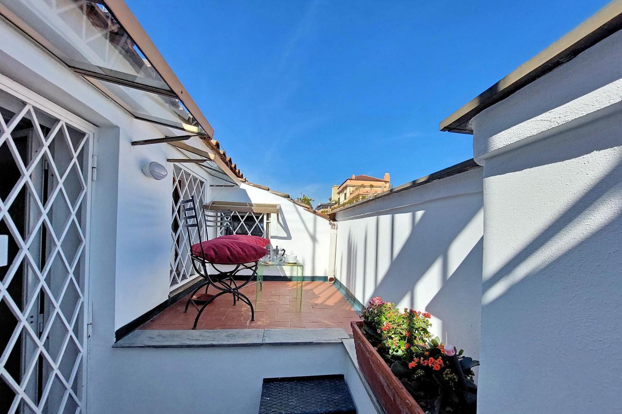 Lovely Via Sistina Roma