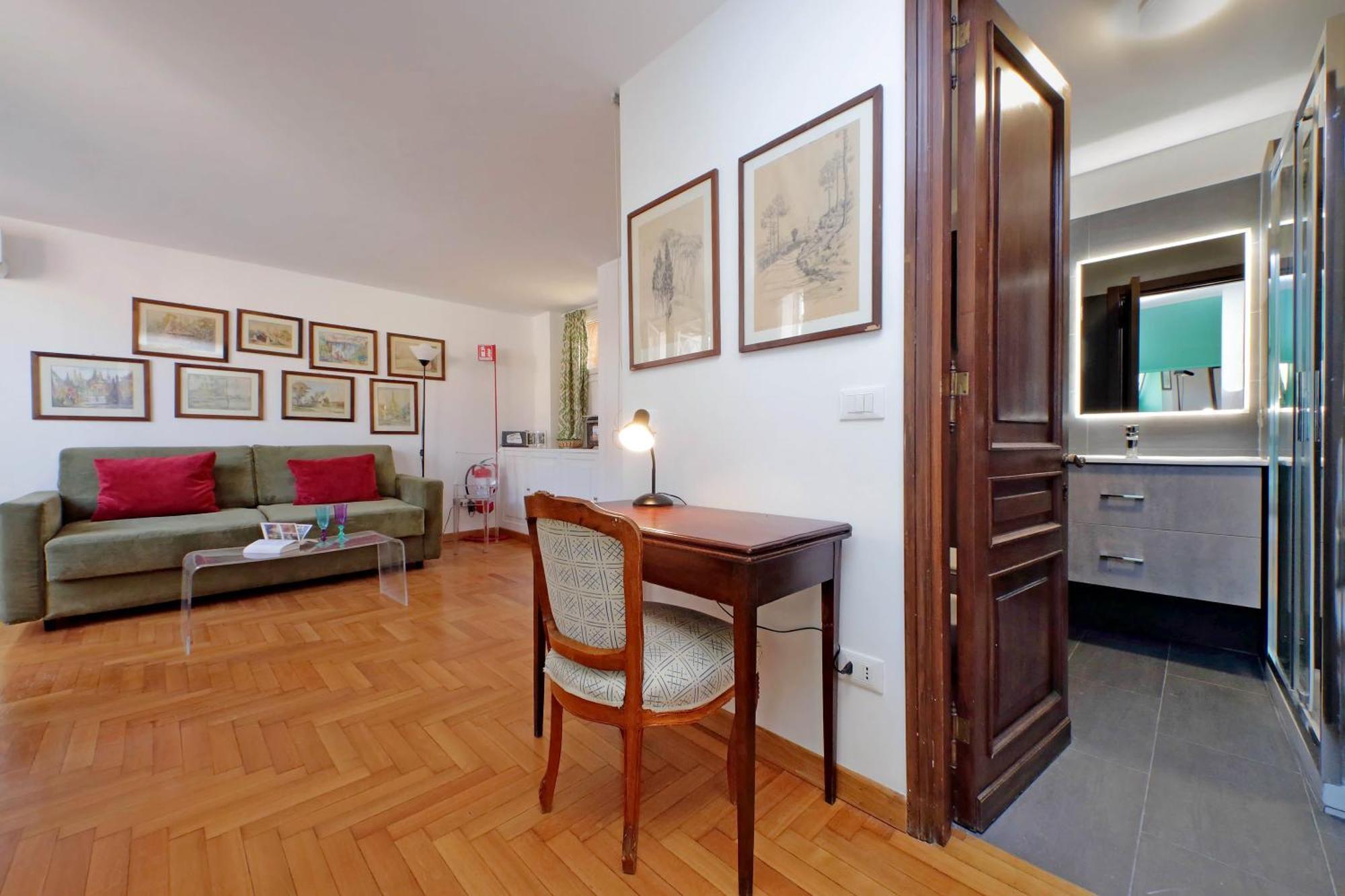 Lovely Via Sistina Roma