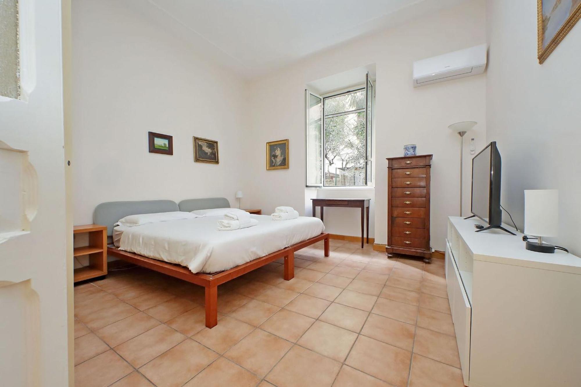 Clodia Apartment