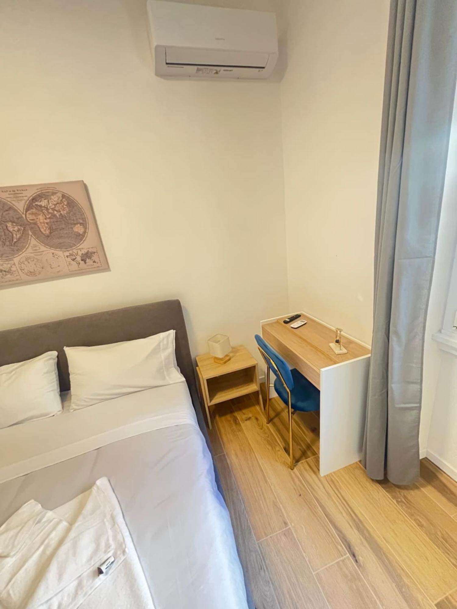 Appartamento Casa Miseno, Independent Near Metro B