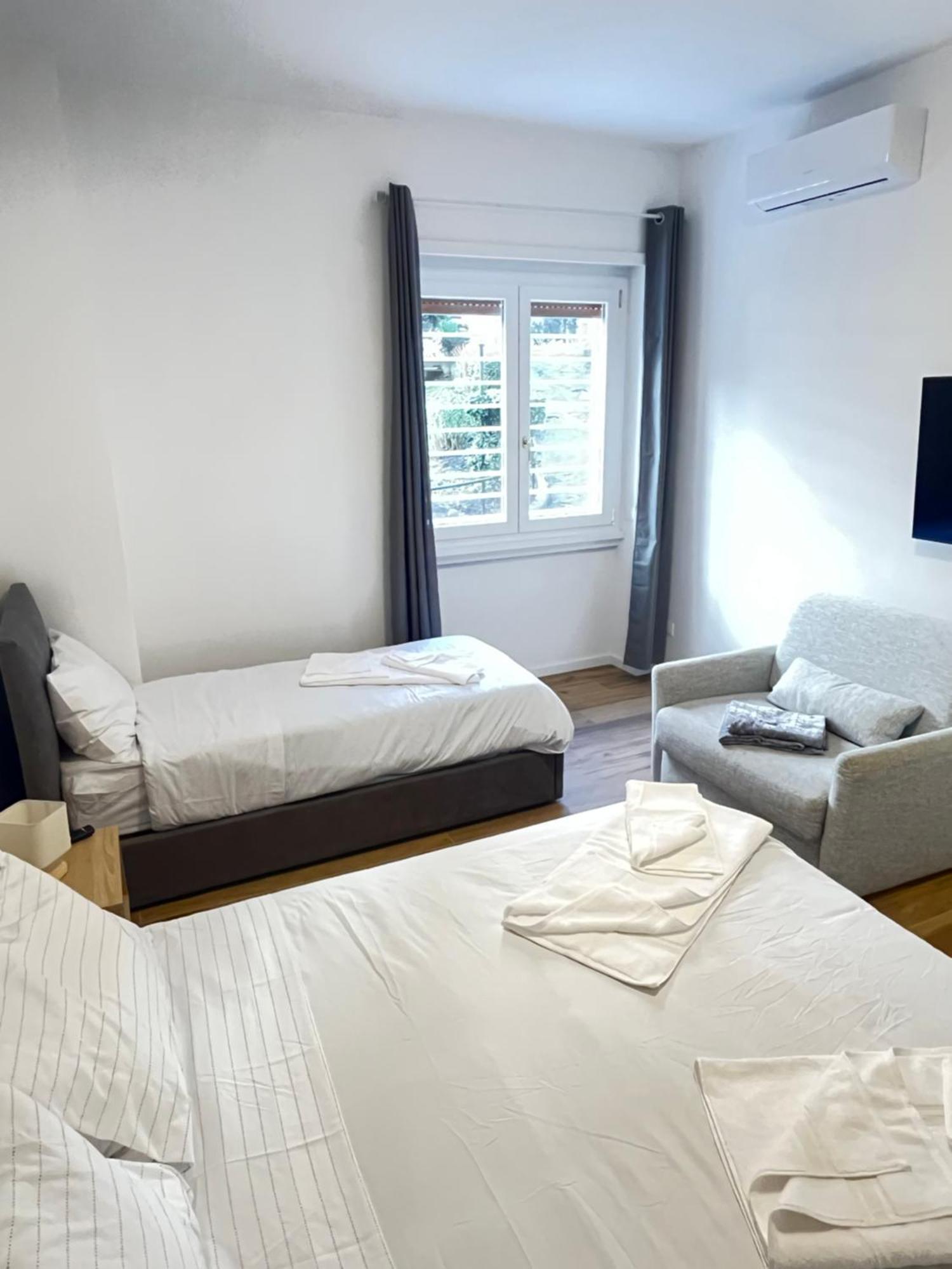 Appartamento Casa Miseno, Independent Near Metro B