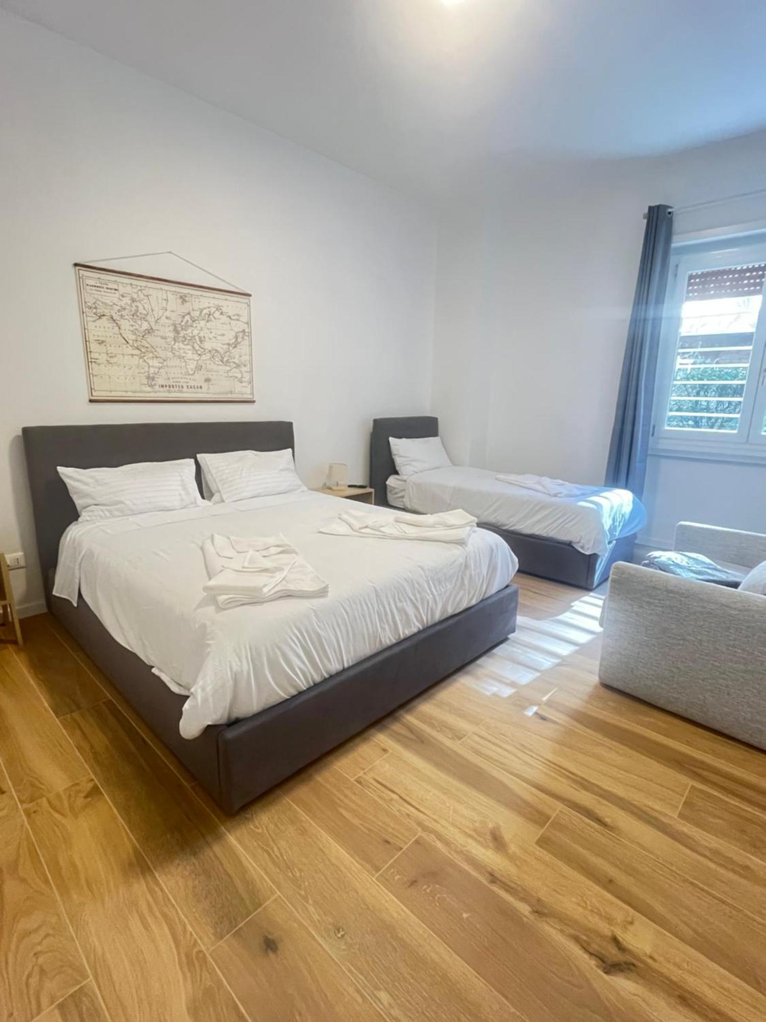 Appartamento Casa Miseno, Independent Near Metro B