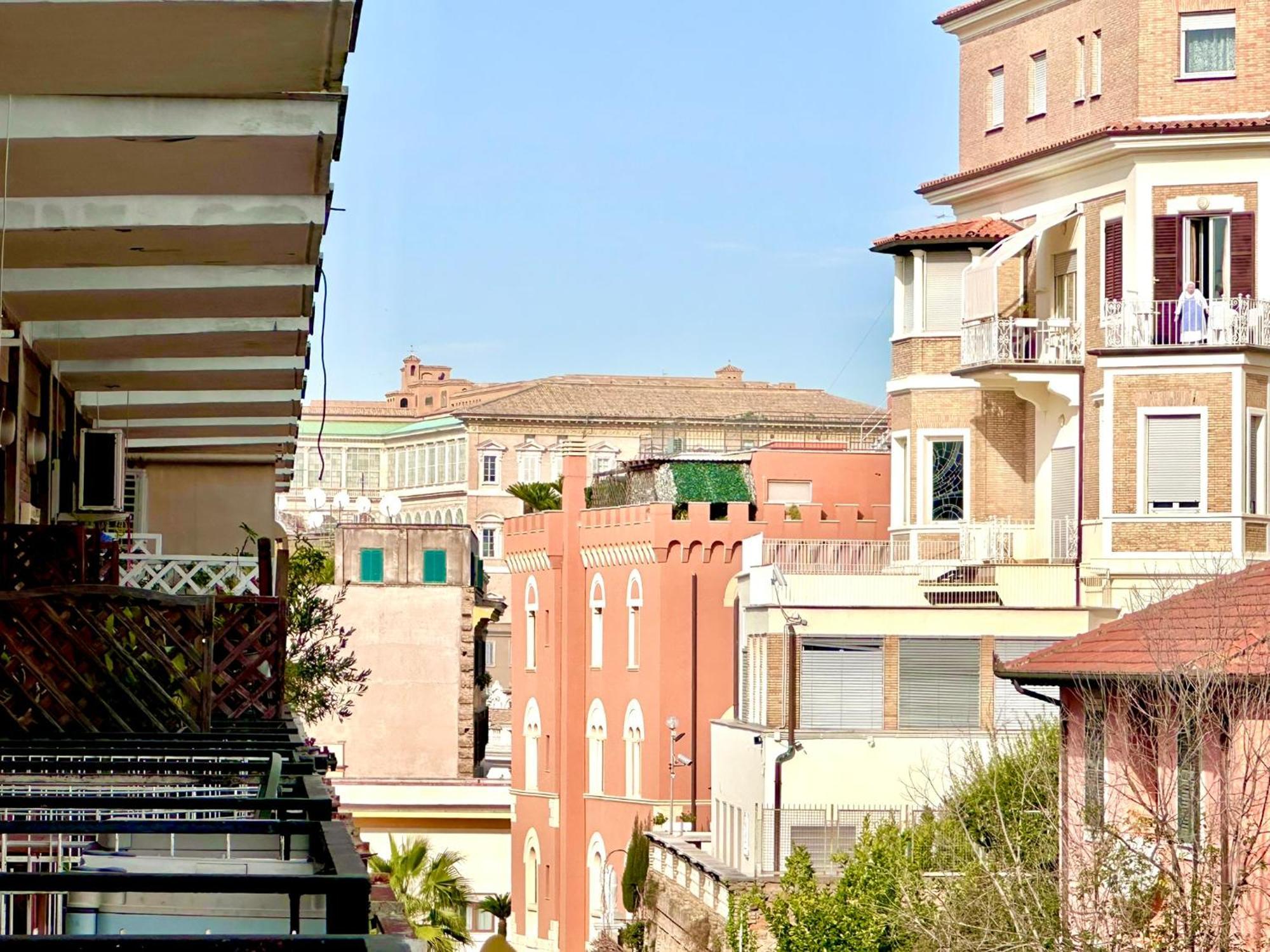 Vatican Glamorous At Passeggiata Del Gelsomino - Free Parking, 4 Guests, - Jubilee Ideal *