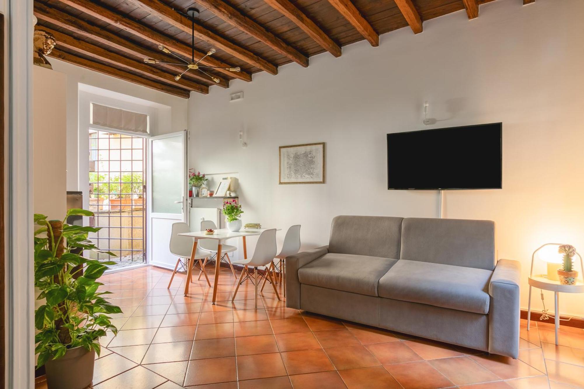 Appartamento Quiet Trevi Fountain With Patio And Backyard