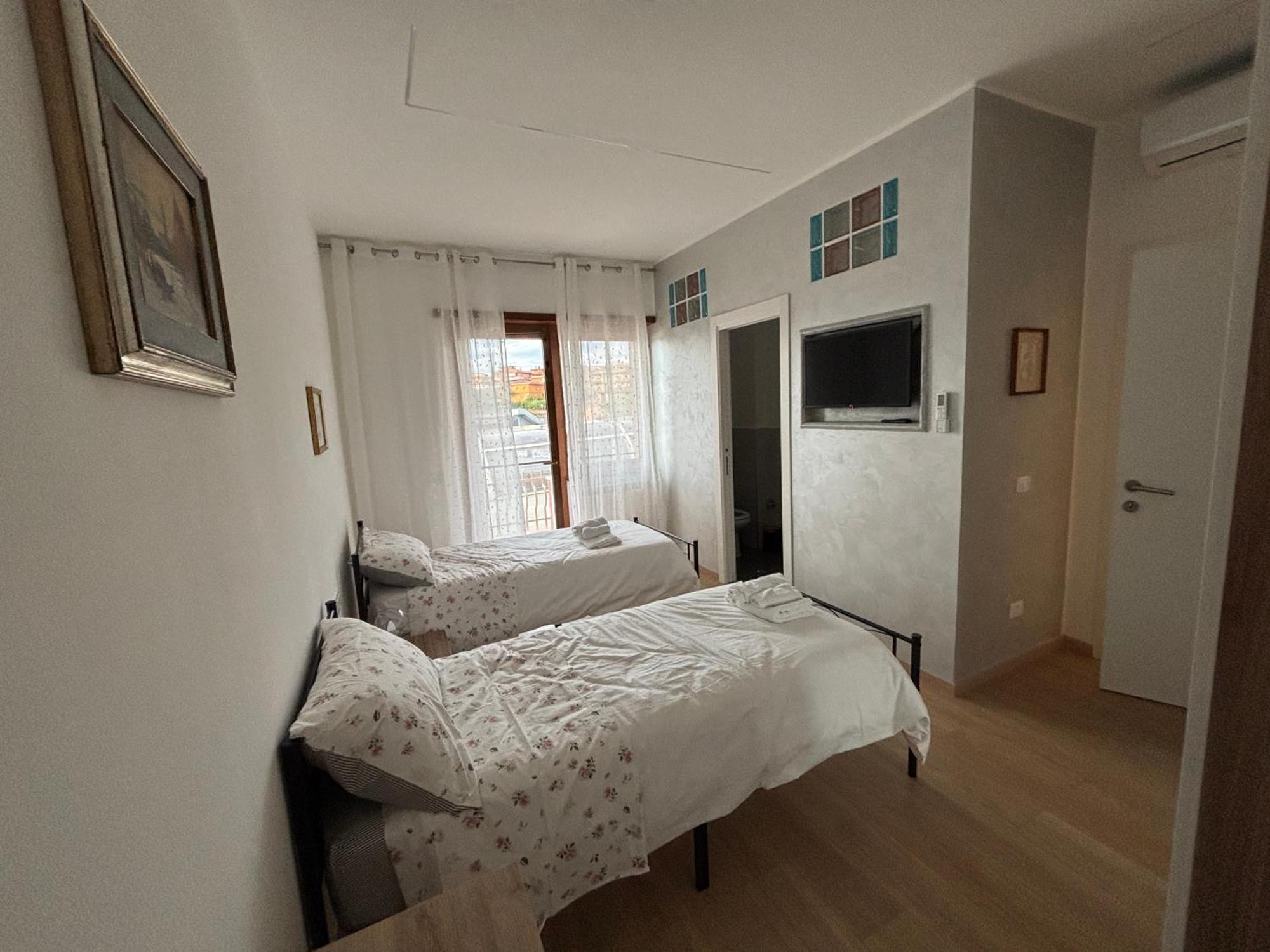 Roomestbb * Rome